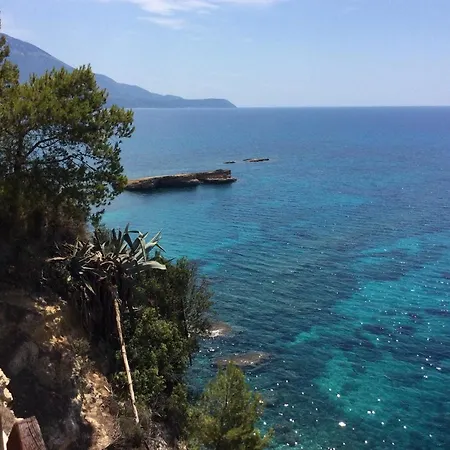 Mihaila Seaside: 2 Bedroom Kefalonia