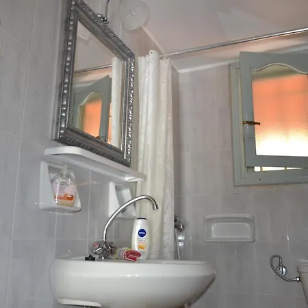 Mihaila Seaside: 2 Bedroom Kefalonia 펜션