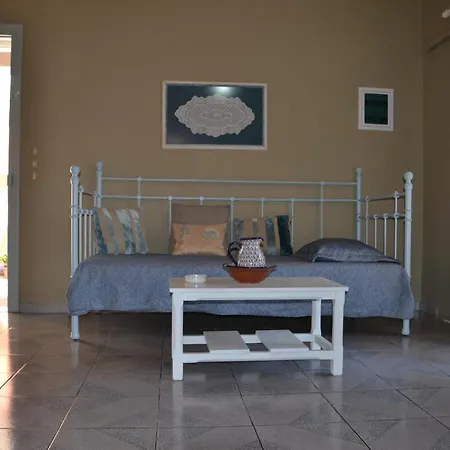 Mihaila Seaside: 2 Bedroom Kefalonia * Sparta