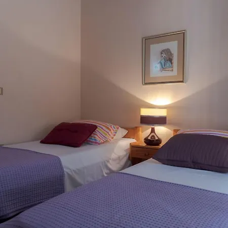 Mihaila Seaside: 2 Bedroom Kefalonia 펜션 스파르티아