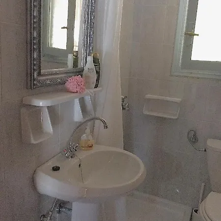 펜션 Mihaila Seaside: 2 Bedroom Kefalonia 스파르티아