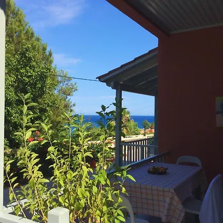 Mihaila Seaside: 2 Bedroom Kefalonia 펜션